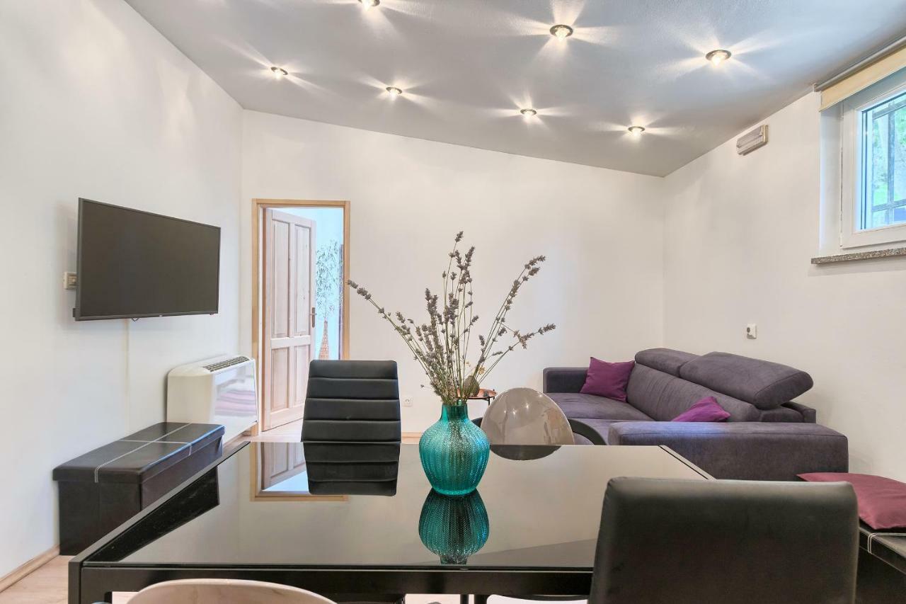 Wellness Apartman Kaiser Пула Екстер'єр фото
